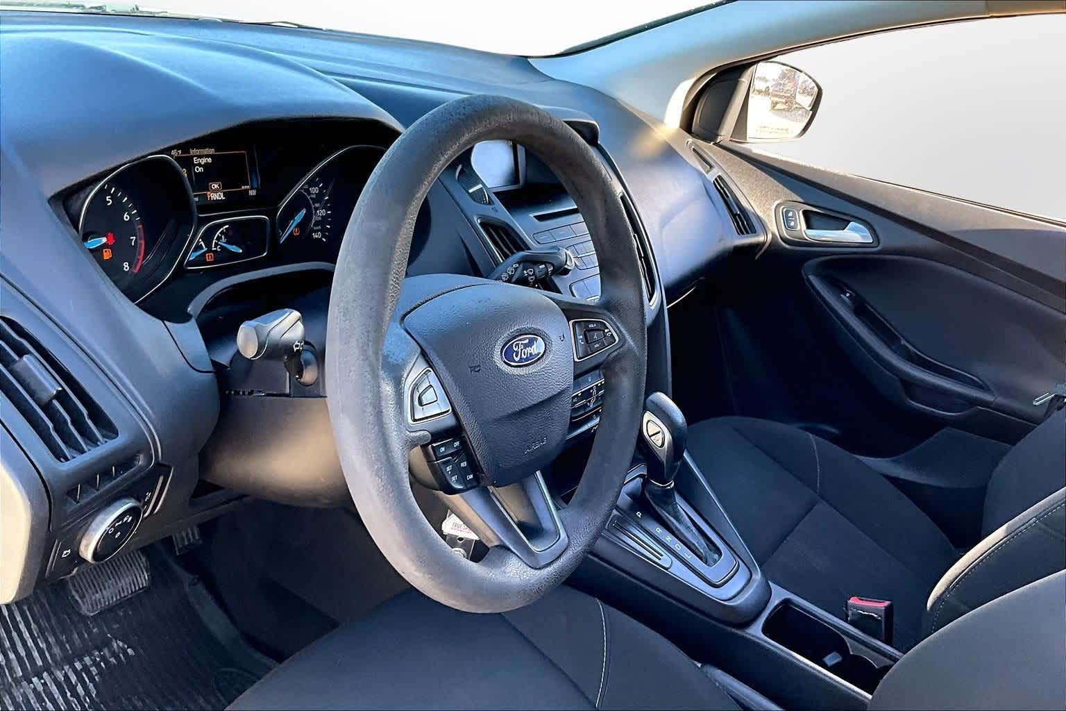 Thumbnail: 2017 Ford Focus - 12