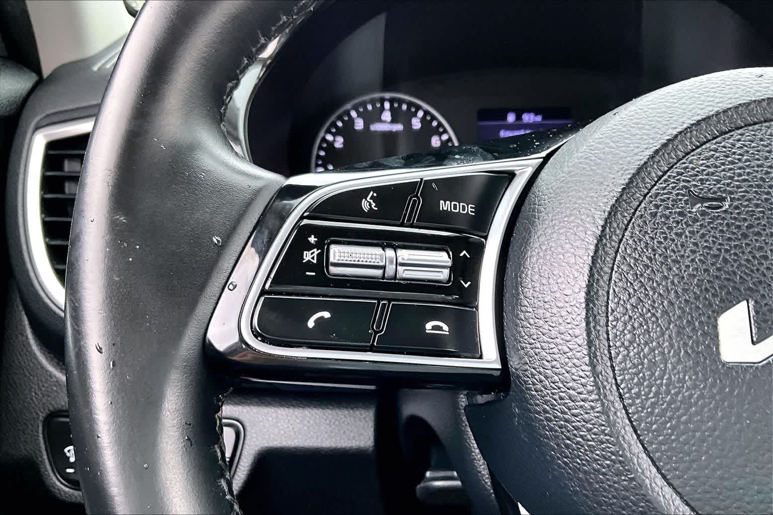 Thumbnail: 2023 Kia Seltos - 17