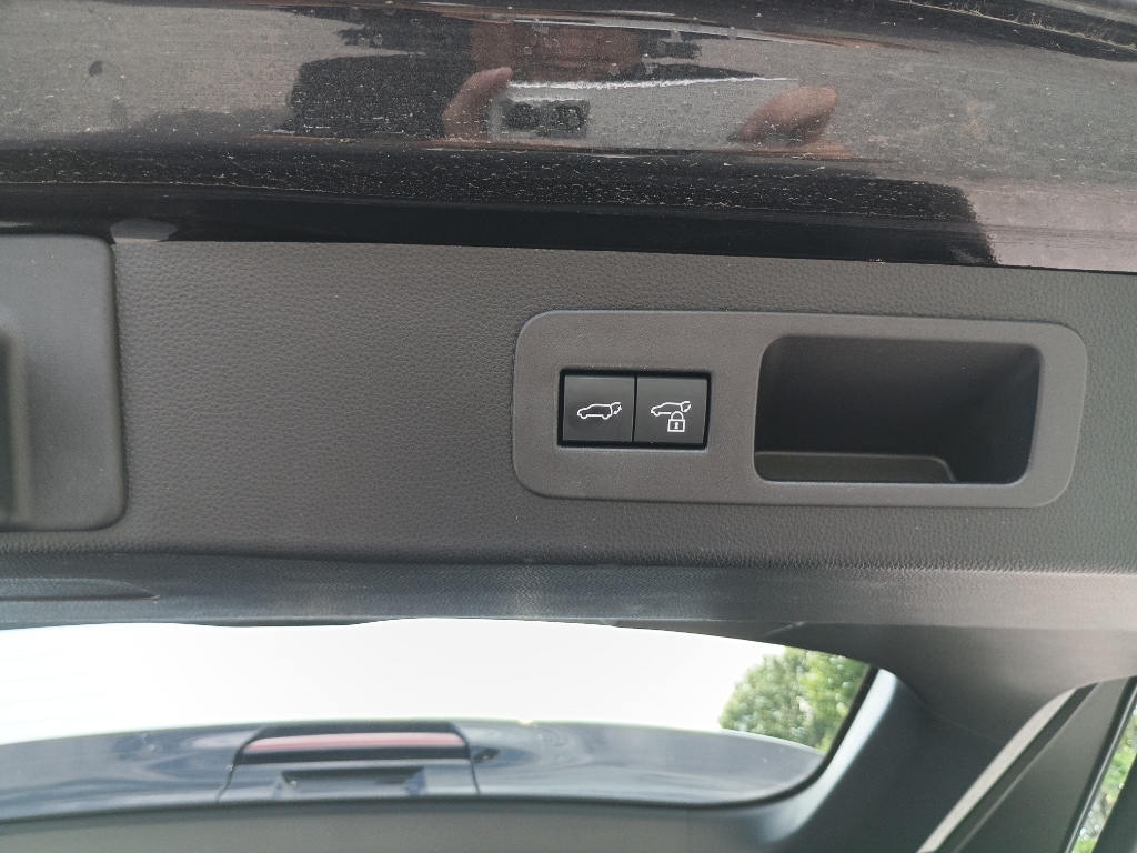 2025 Lexus LX 24