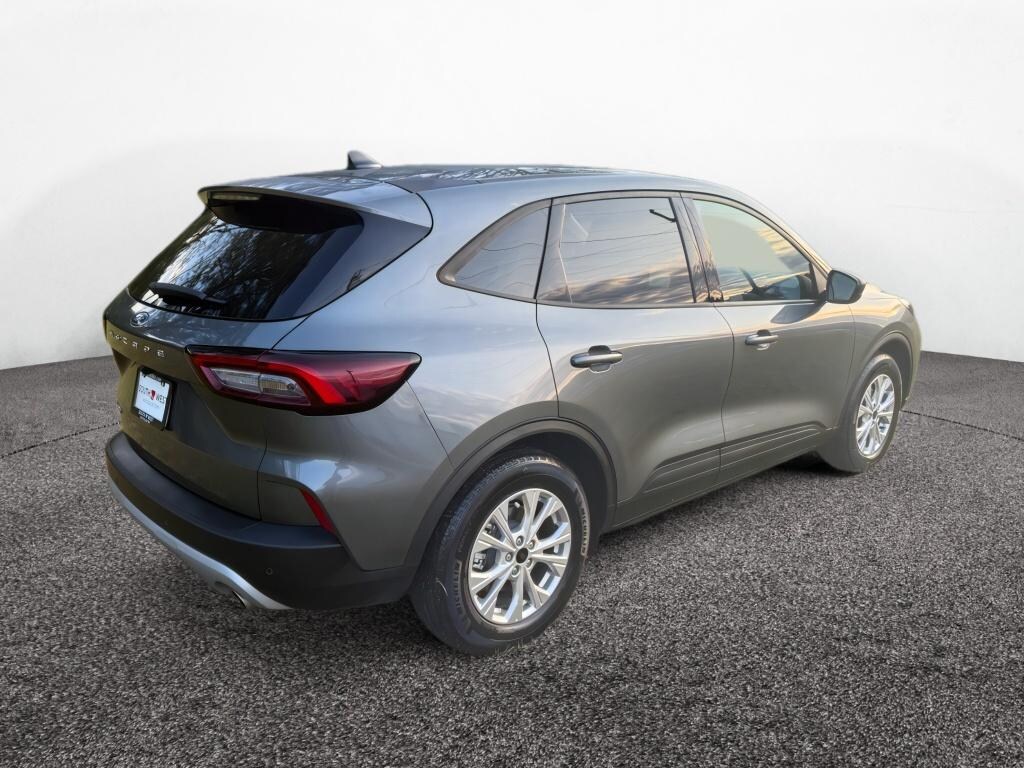 Used 2025 Ford Escape Active SUV