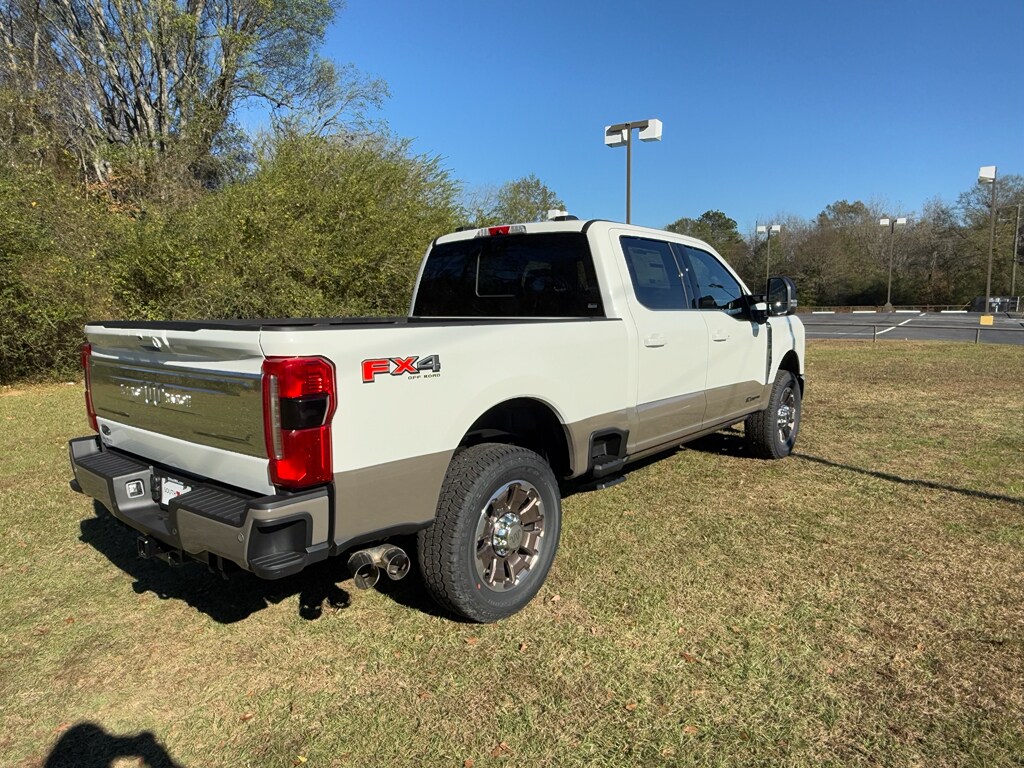 2026 Ford F-250 King Ranch photo 3