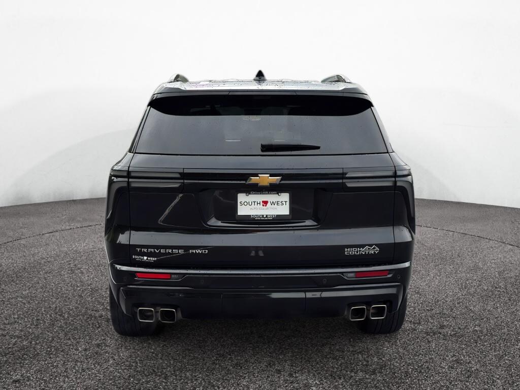 Used 2025 Chevrolet Traverse AWD High Country SUV