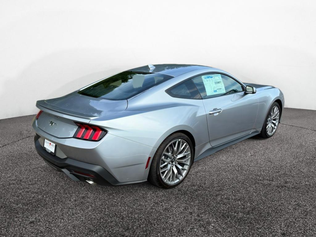 2025 Ford Mustang EcoBoost Premium photo 2