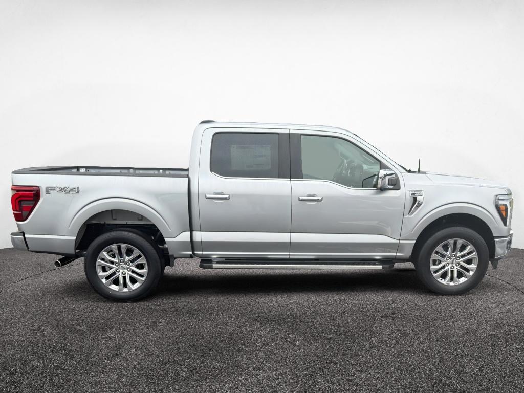 2025 Ford F-150 Lariat photo 2