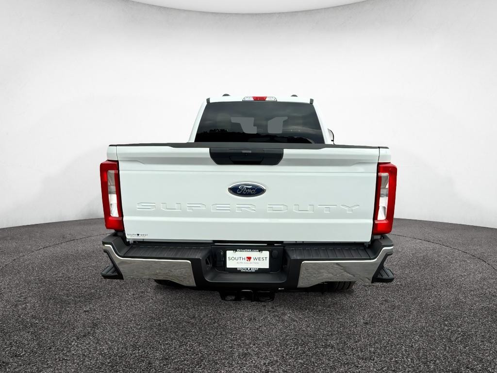 New 2026 Ford F-250 XLT Crew Cab