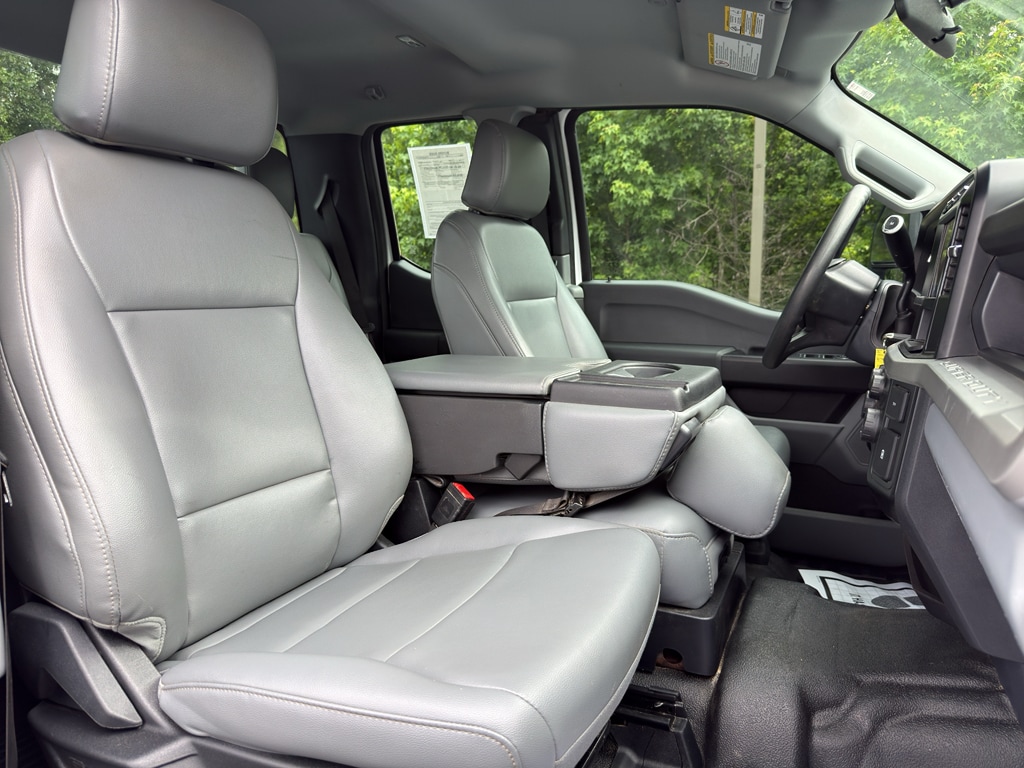 2024 Ford F-350 Super Duty XL - Photo 17
