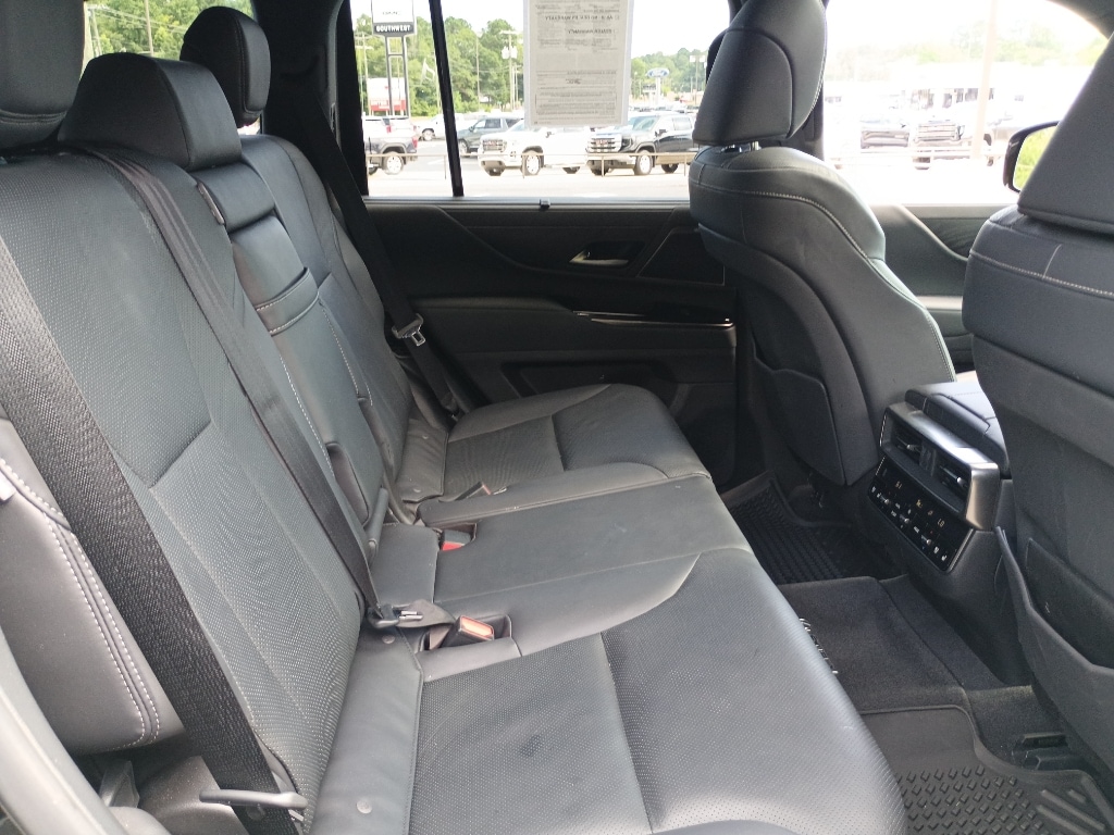 2025 Lexus LX 21