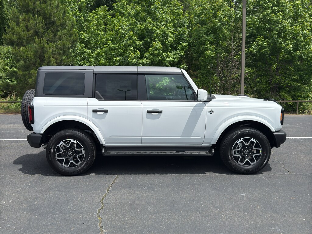 New 2026 Ford Bronco Outer Banks Sport Utility