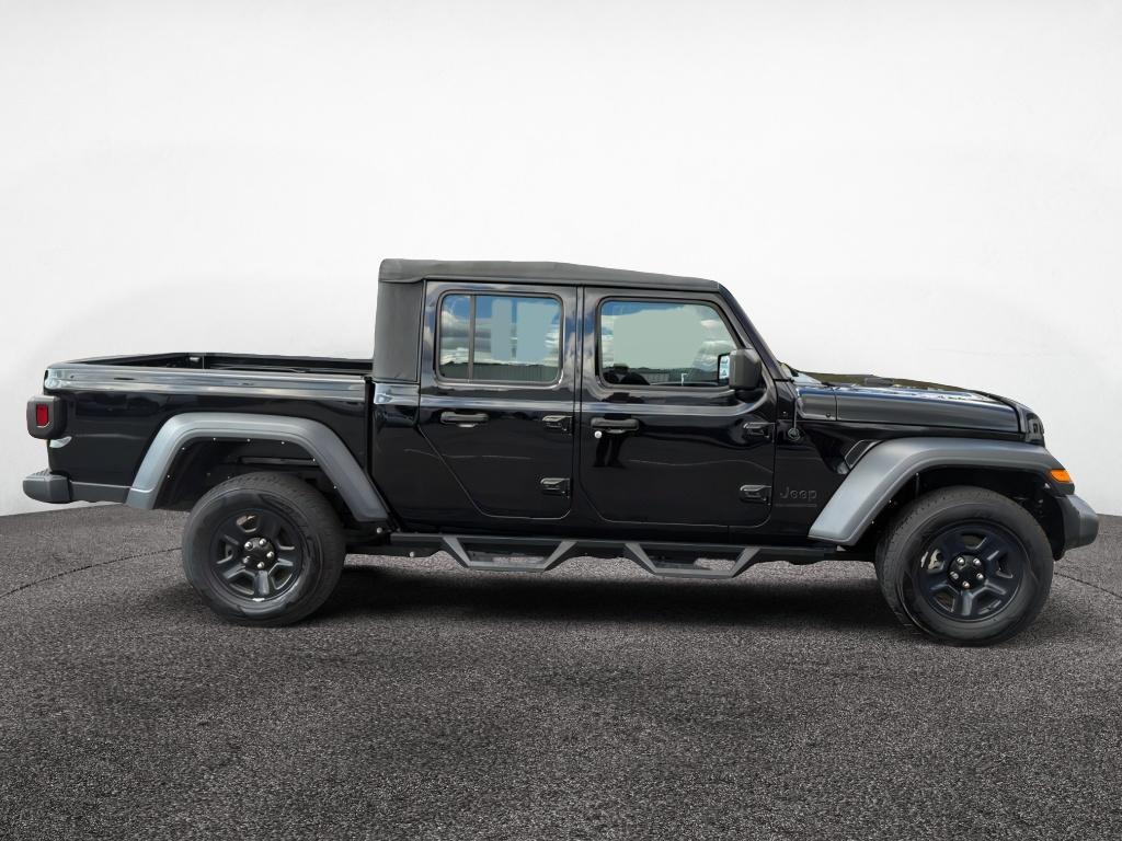 Used 2022 Jeep Gladiator Sport with VIN 1C6HJTAG5NL152043 for sale in Little Rock