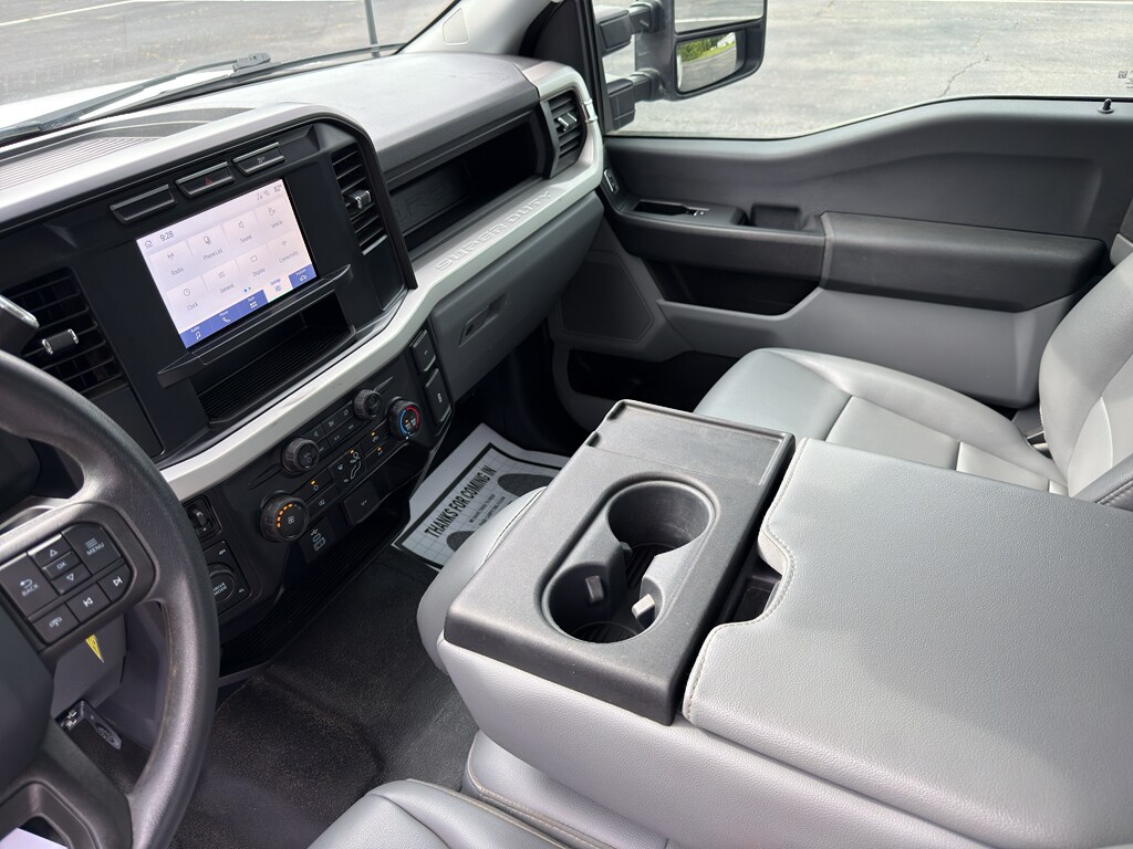 2024 Ford F-350 Super Duty XL - Photo 12