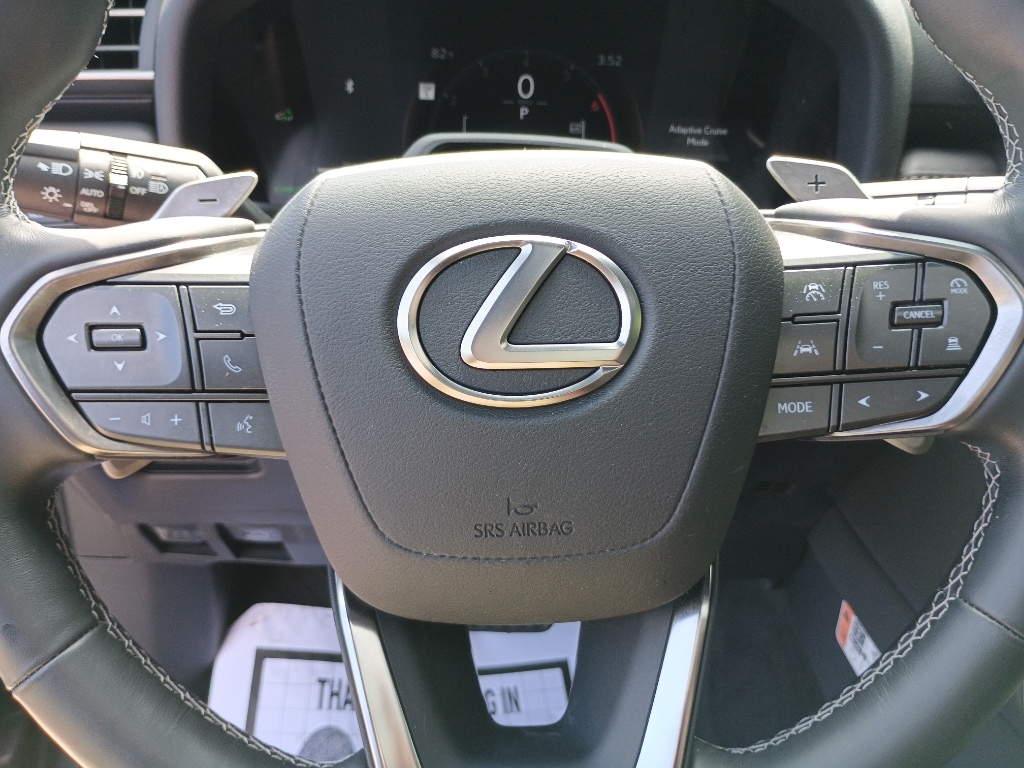 2025 Lexus LX 9