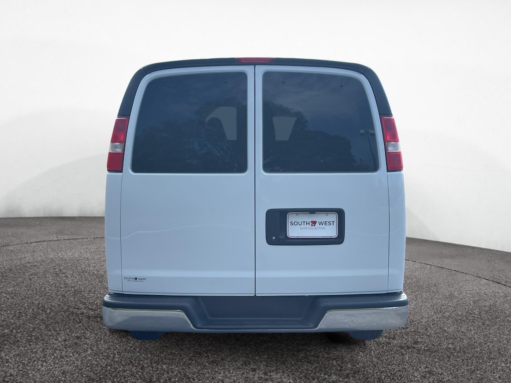 Used 2021 Chevrolet Express LT Extended Passenger Van