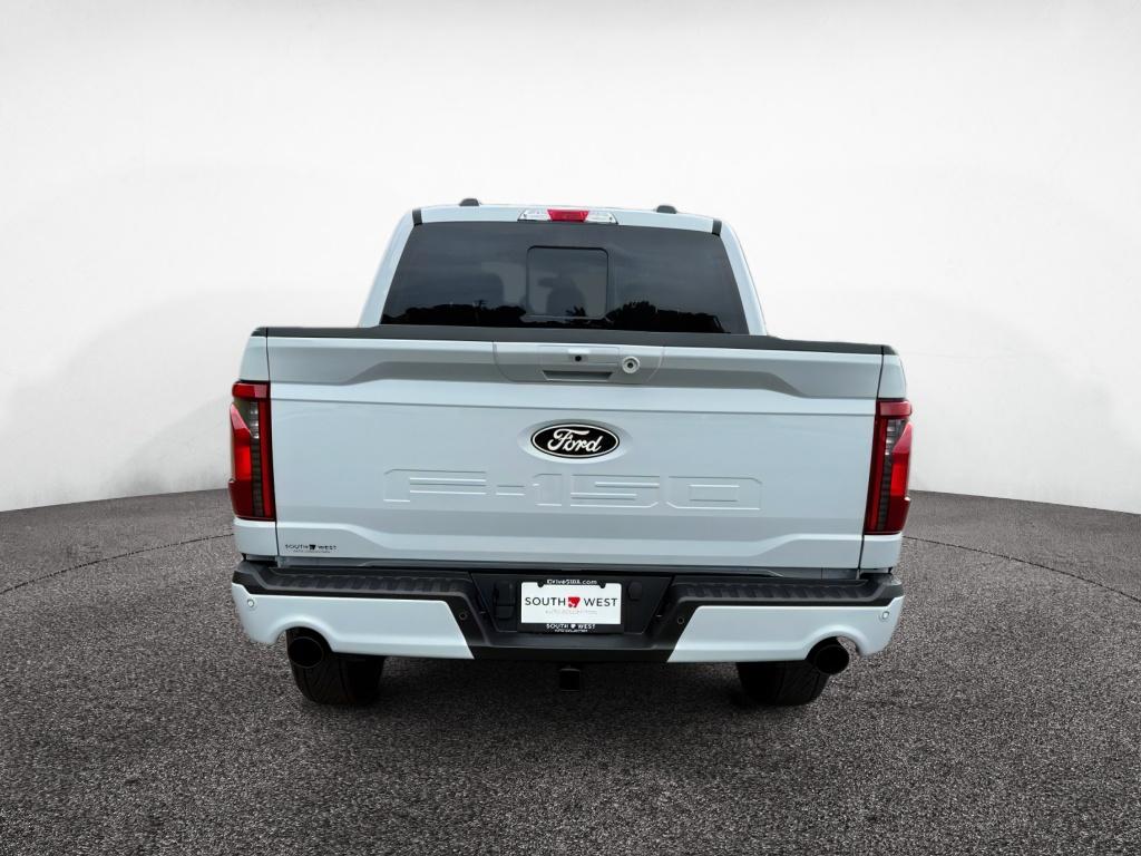 2025 Ford F-150 XLT photo 4