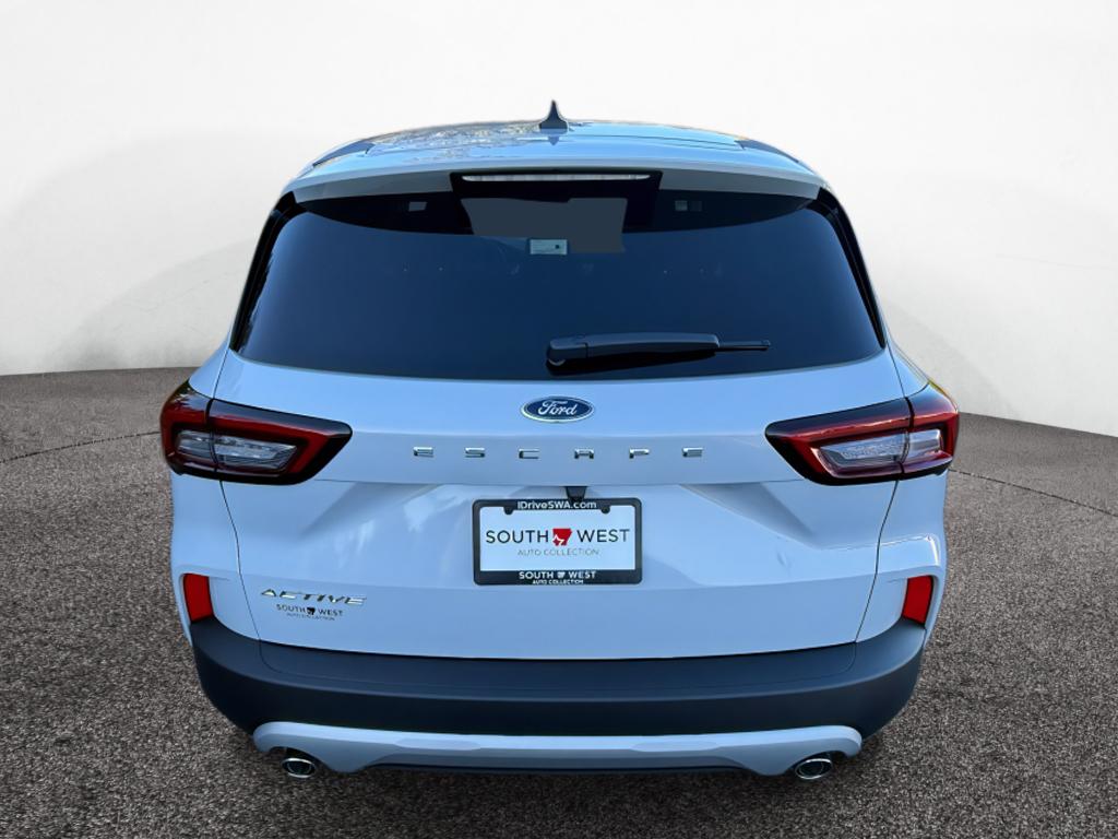 2026 Ford Escape Active photo 4