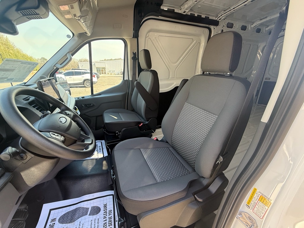 2026 Ford Transit Van Base - Photo 17