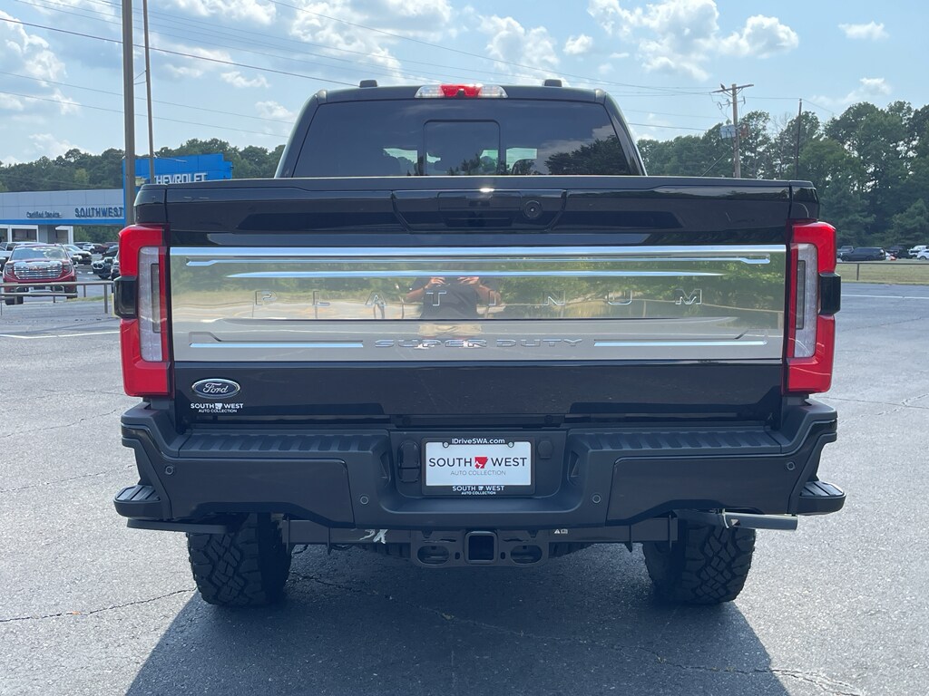 New 2026 Ford F-250 Platinum Crew Cab