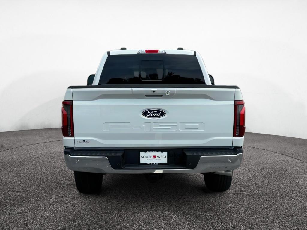 2025 Ford F-150 Lariat photo 4