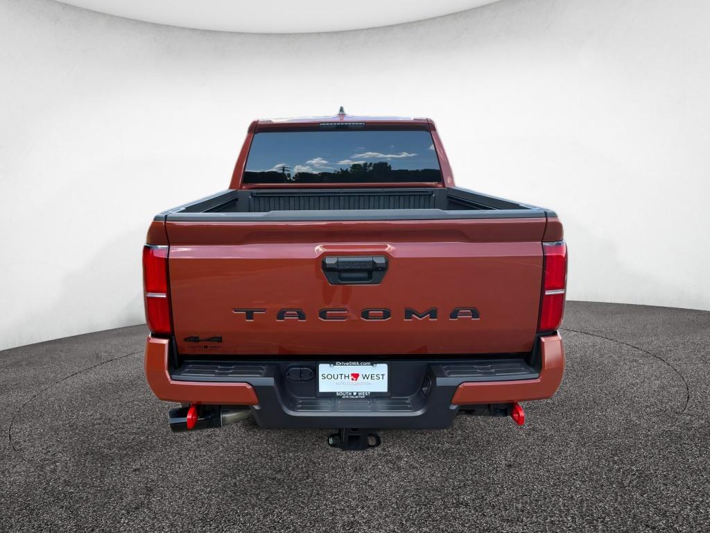 2025 Toyota Tacoma TRD photo 4