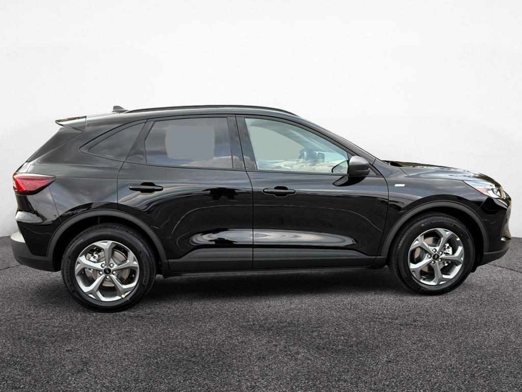 2026 Ford Escape ST-Line photo 2