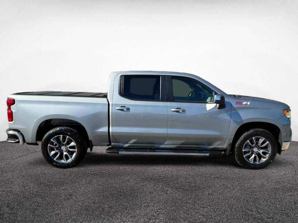 Used 2025 Chevrolet Silverado LT Crew Cab