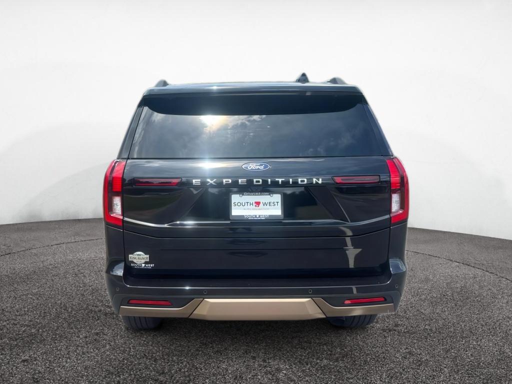 2025 Ford Expedition King Ranch photo 4