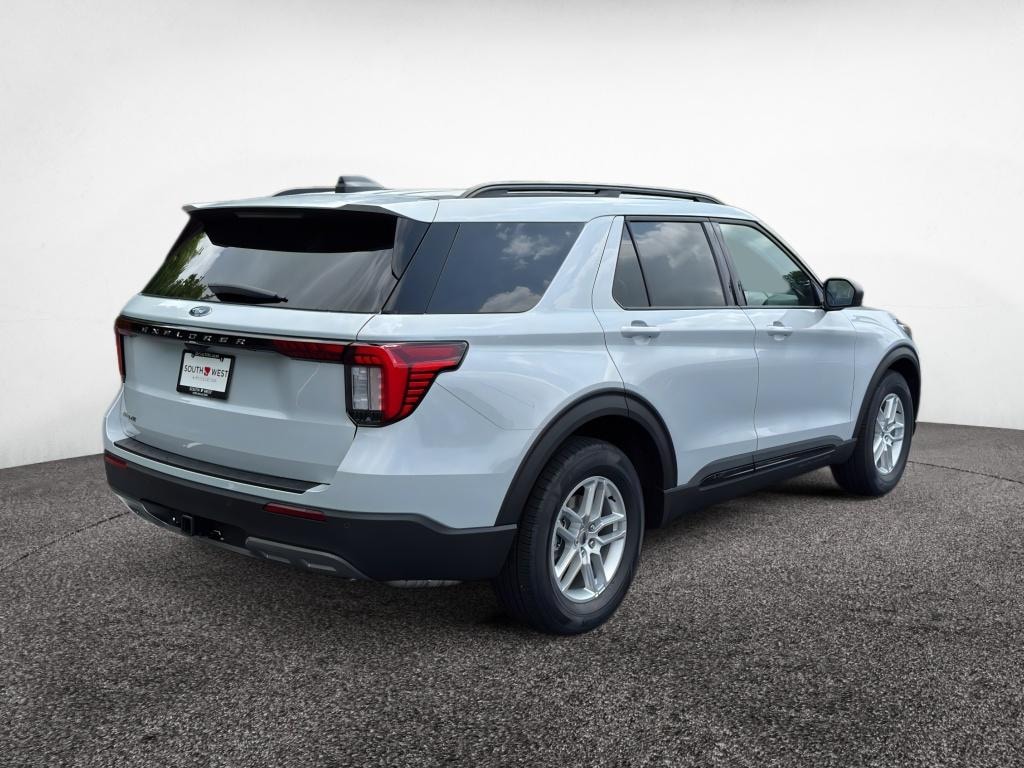 New 2026 Ford Explorer Active w/200A Pkg Sport Utility