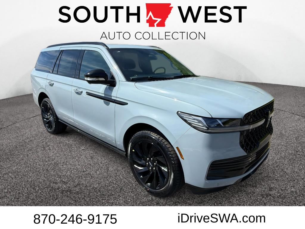 2026 Lincoln Navigator Reserve 4WD's photo