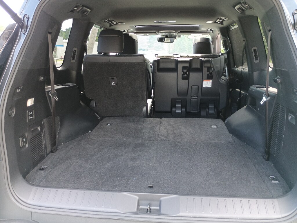 2025 Lexus LX 23