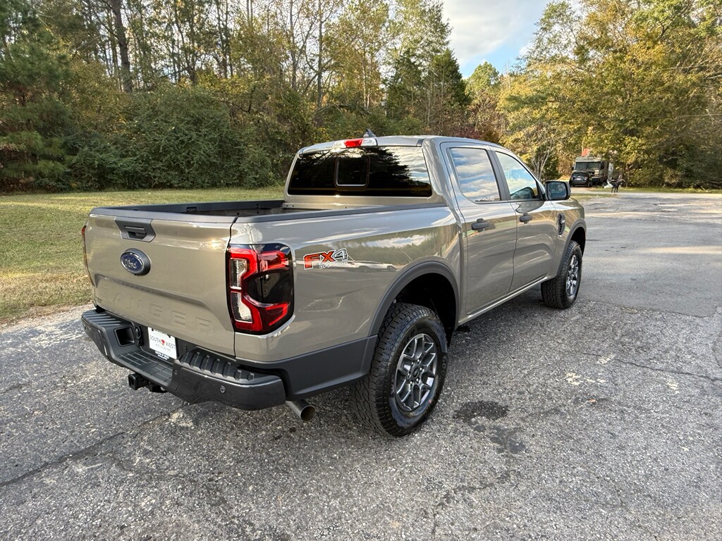 2025 Ford Ranger XLT photo 3
