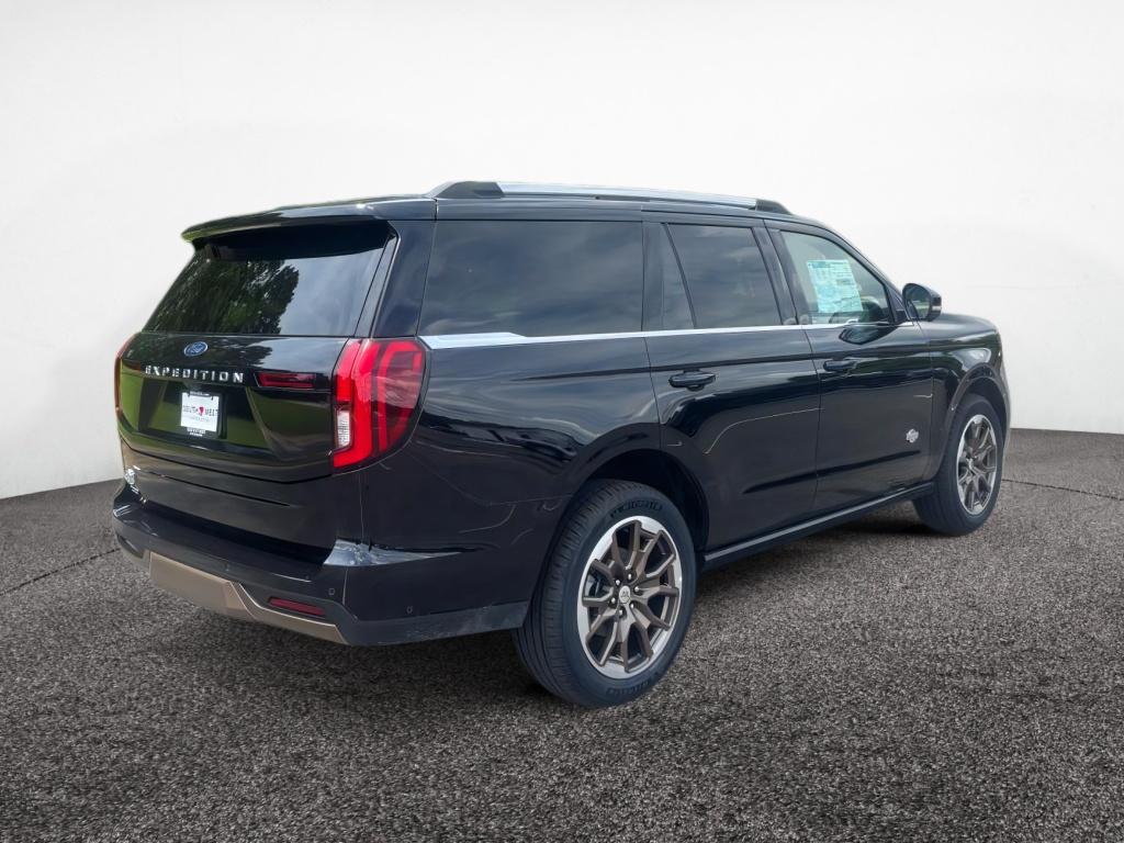 2025 Ford Expedition King Ranch photo 3
