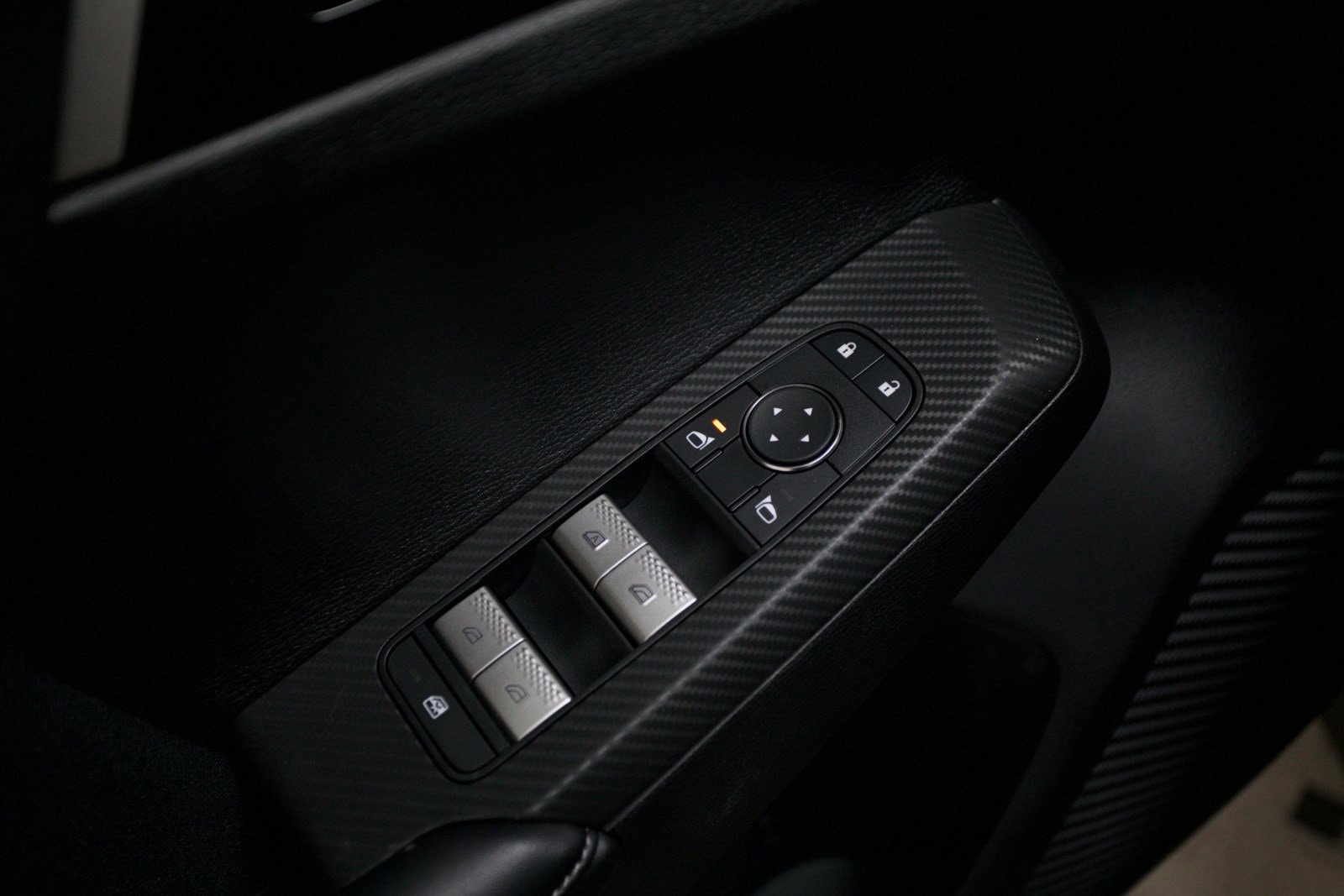 2023 Mitsubishi Outlander Plug-In Hybrid ES - Photo 17