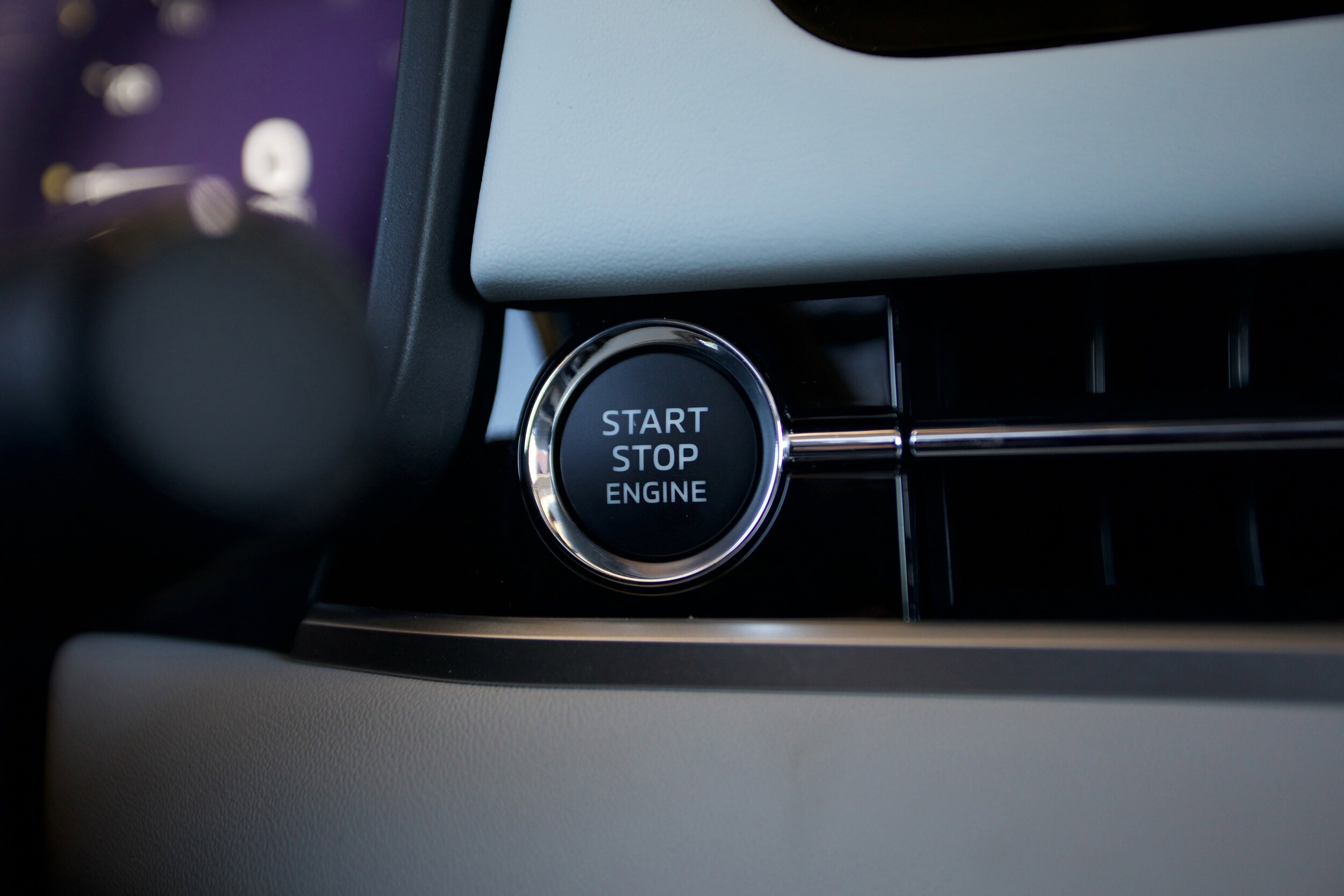 2025 Mitsubishi Outlander SE - Photo 18