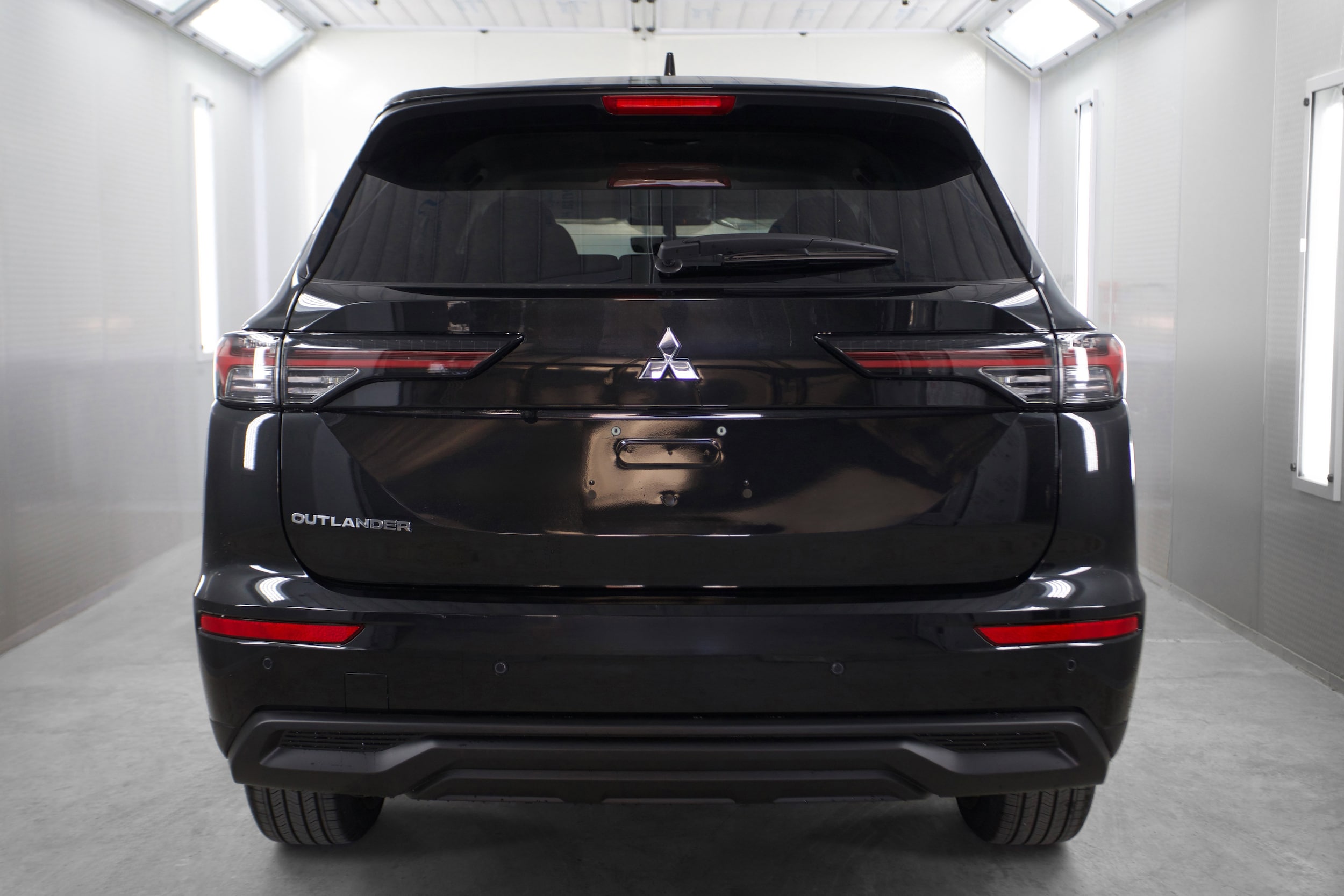 2025 Mitsubishi Outlander SE - Photo 6