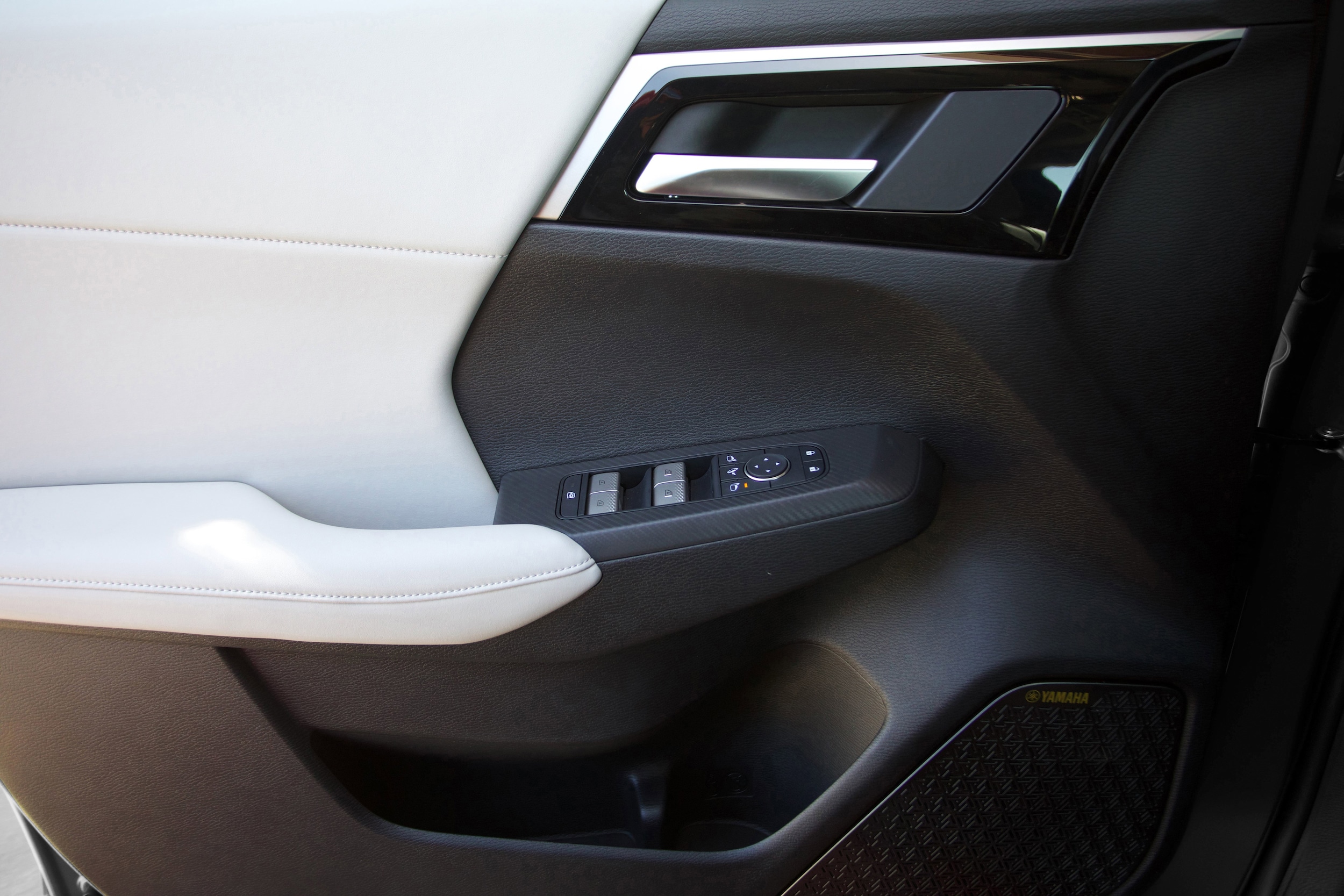 2025 Mitsubishi Outlander SE - Photo 19