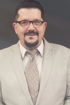 Staff member Steve Lorca from ID_62d2b7a4a4dd
