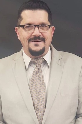 Staff member Steve Lorca from ID_62d2b7a4a4dd