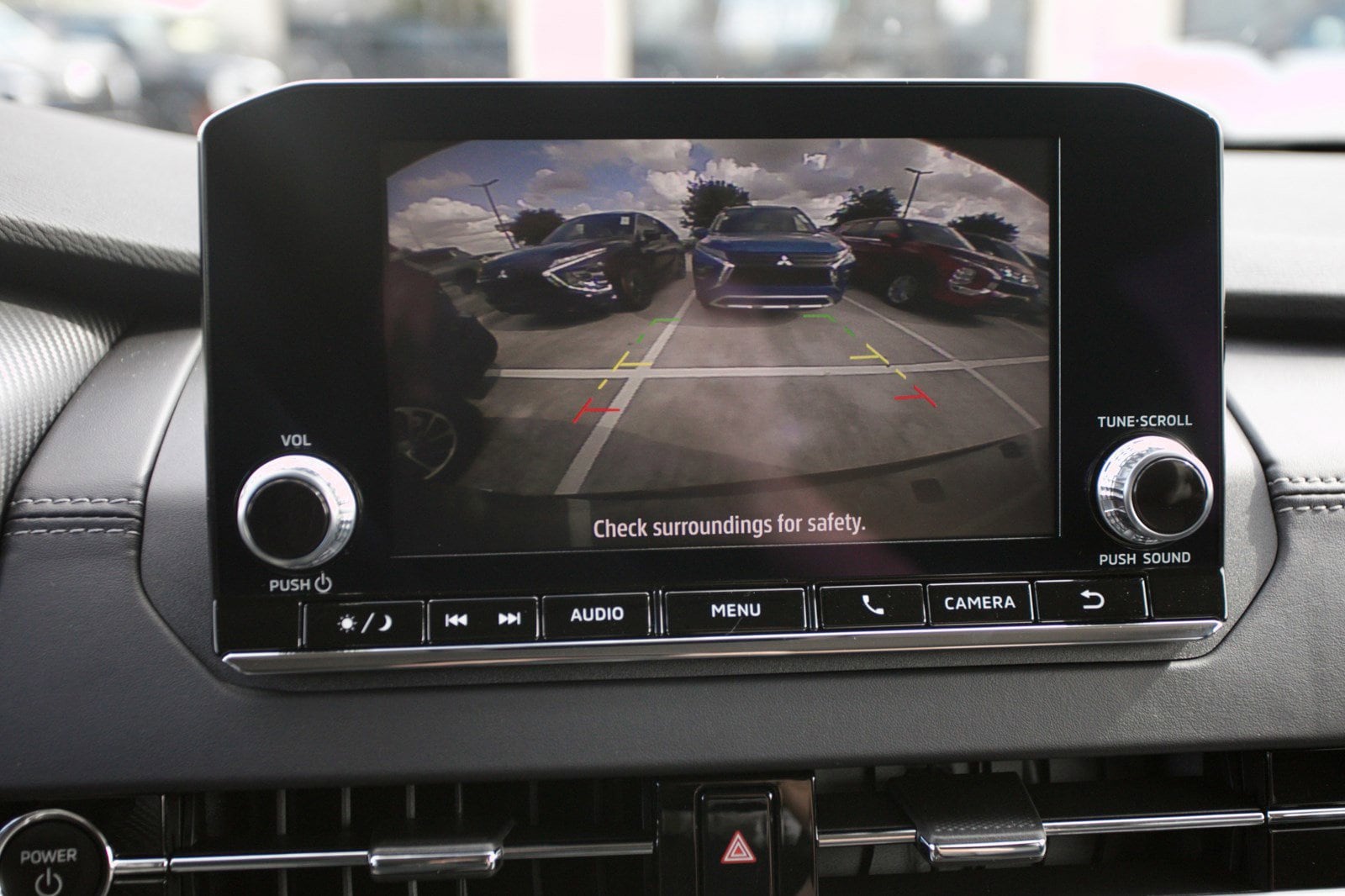 2023 Mitsubishi Outlander Plug-In Hybrid ES - Photo 19