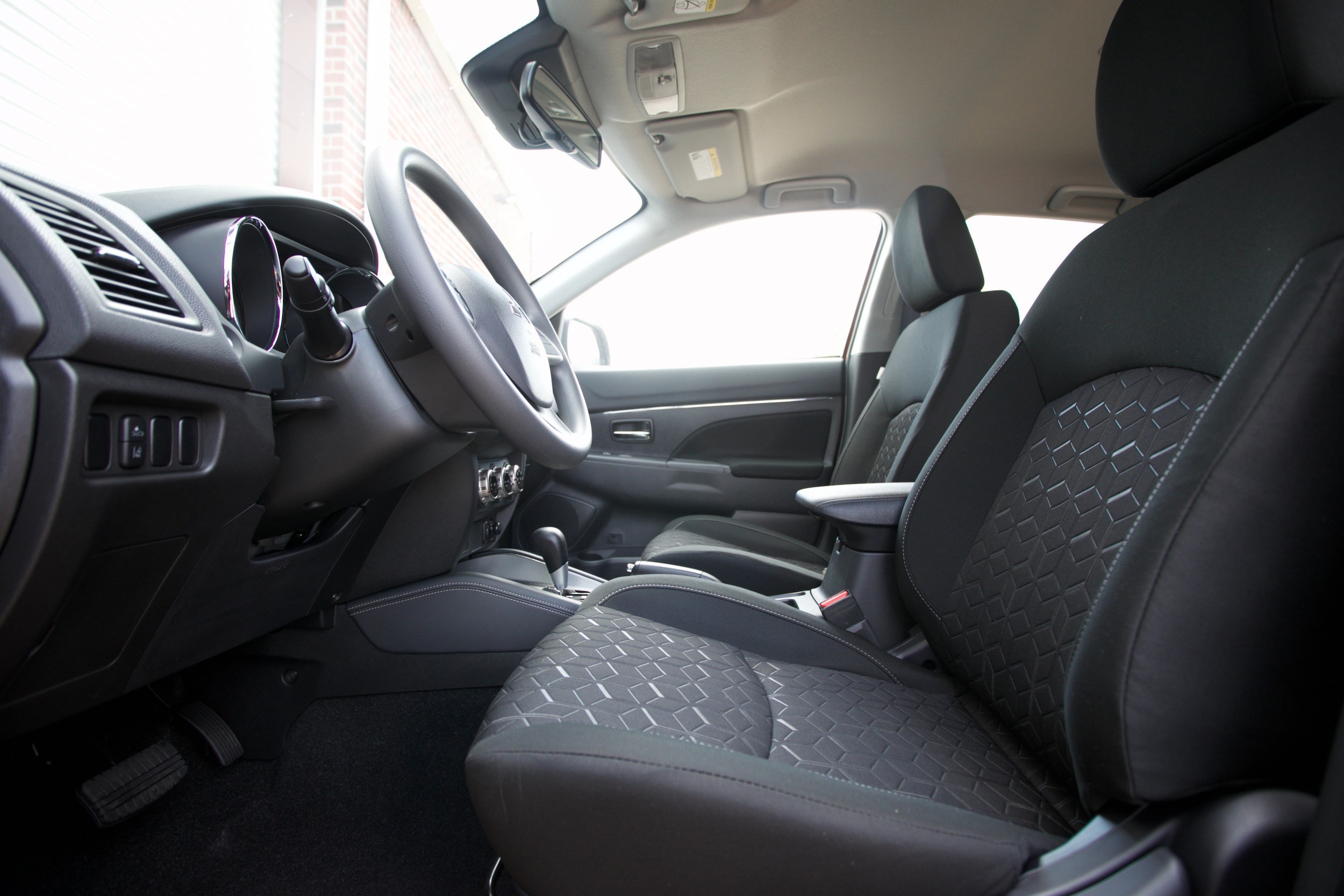 2026 Mitsubishi Outlander Sport ES - Photo 8