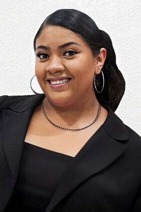 Staff member Andrea Jorge from ID_f61d7b612658