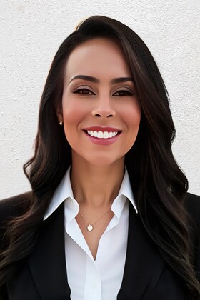 Staff member Diana Rivera from ID_a199343b4250