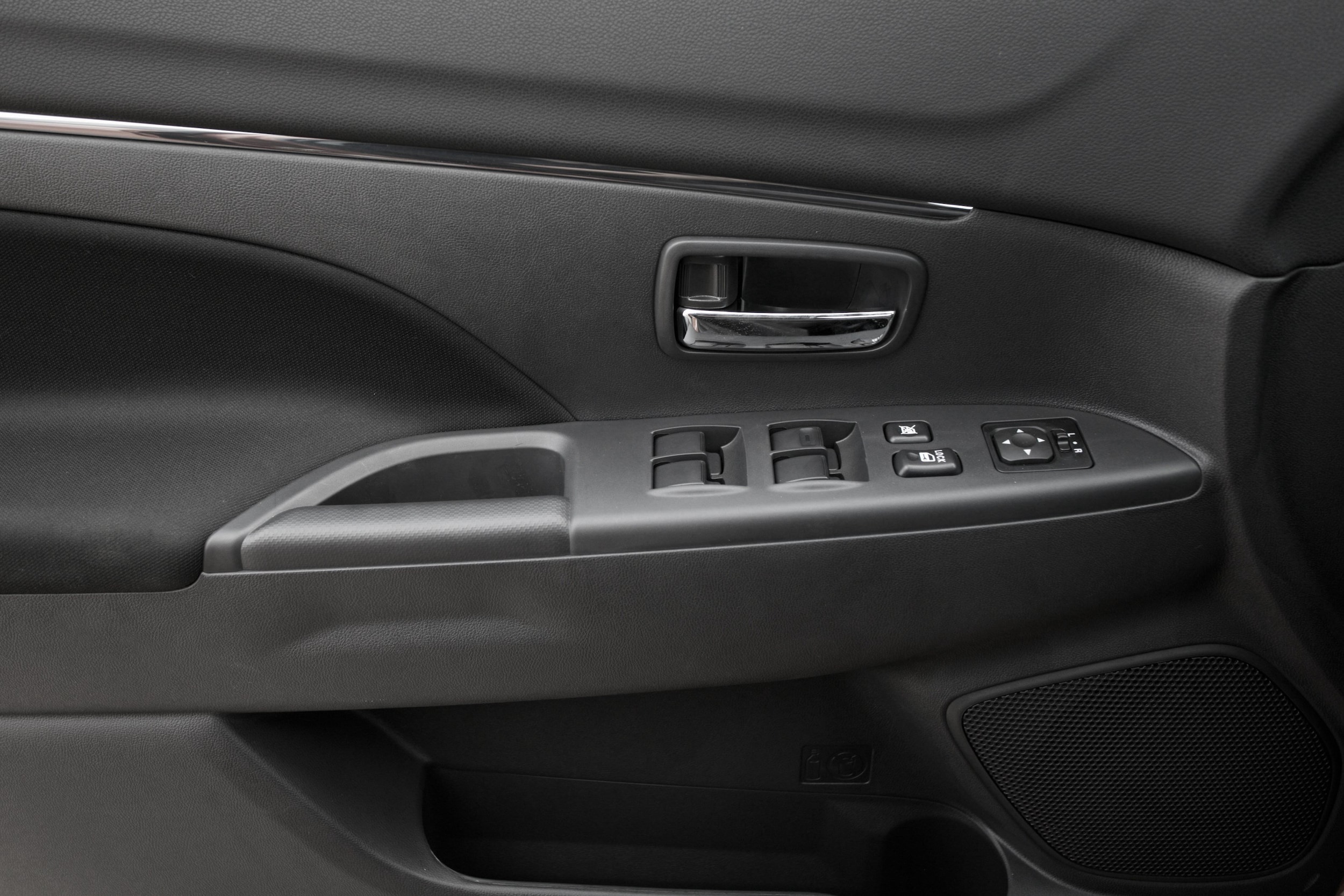 2026 Mitsubishi Outlander Sport ES - Photo 19