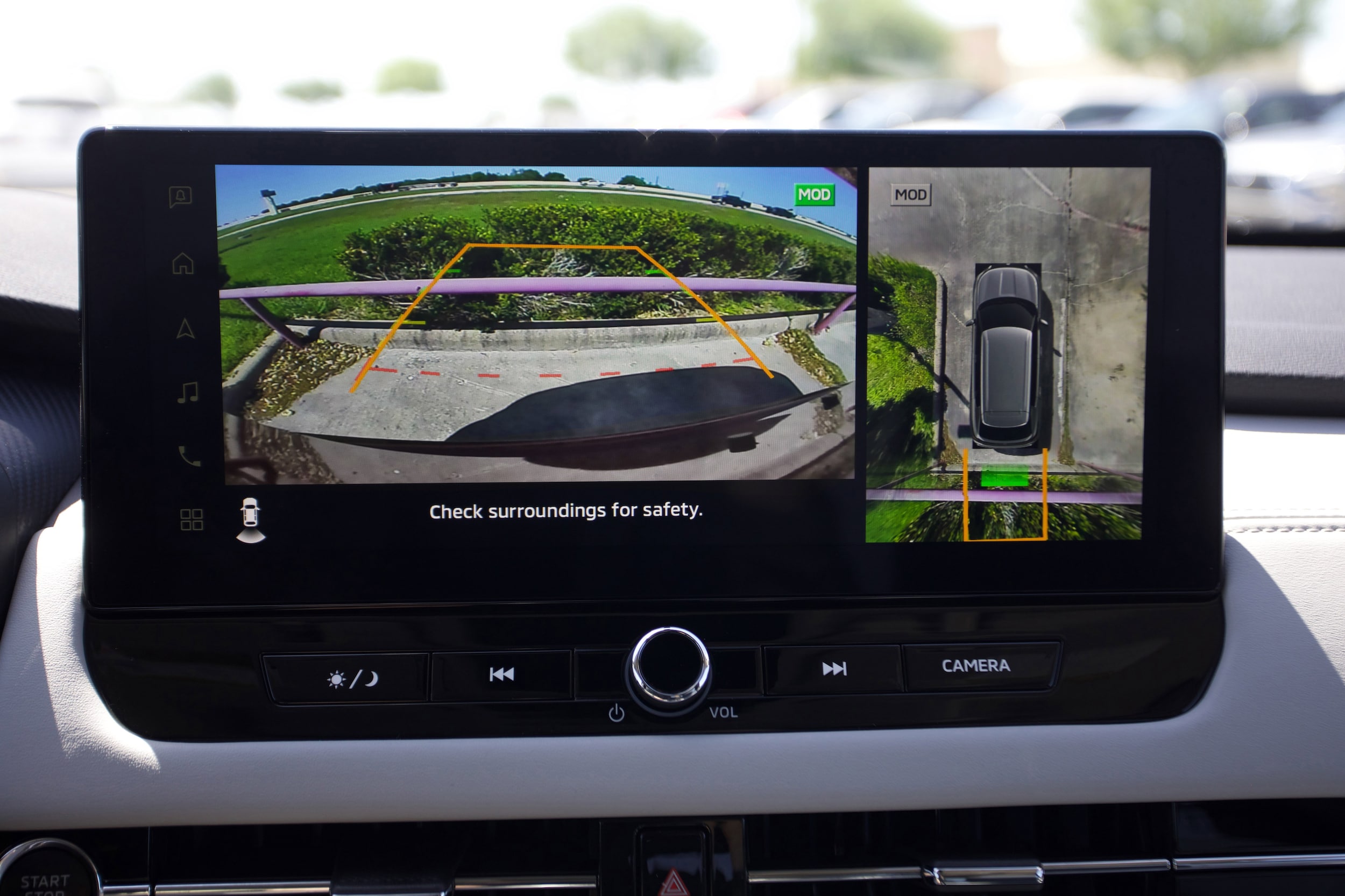 2025 Mitsubishi Outlander SE - Photo 22
