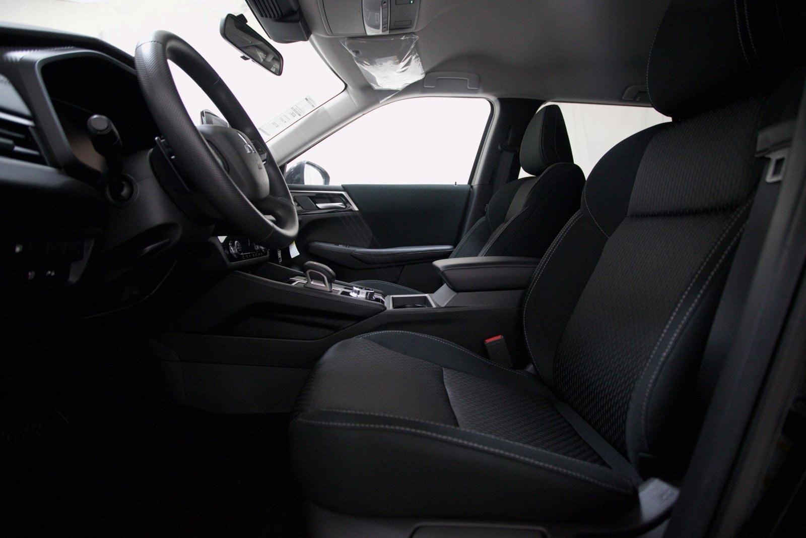 2023 Mitsubishi Outlander Plug-In Hybrid ES - Photo 9