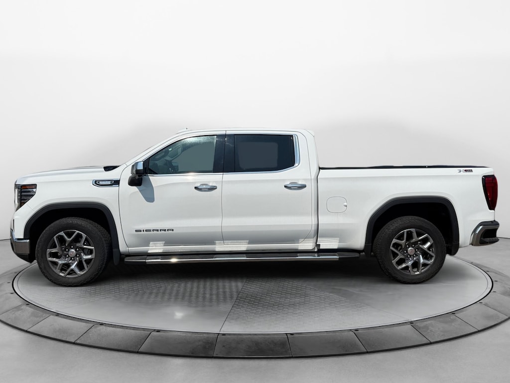 Used 2022 GMC Sierra 1500 SLT Truck Crew Cab