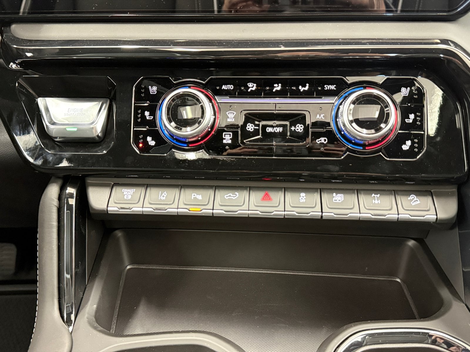 2026 GMC Sierra 2500HD AT4X - Photo 21