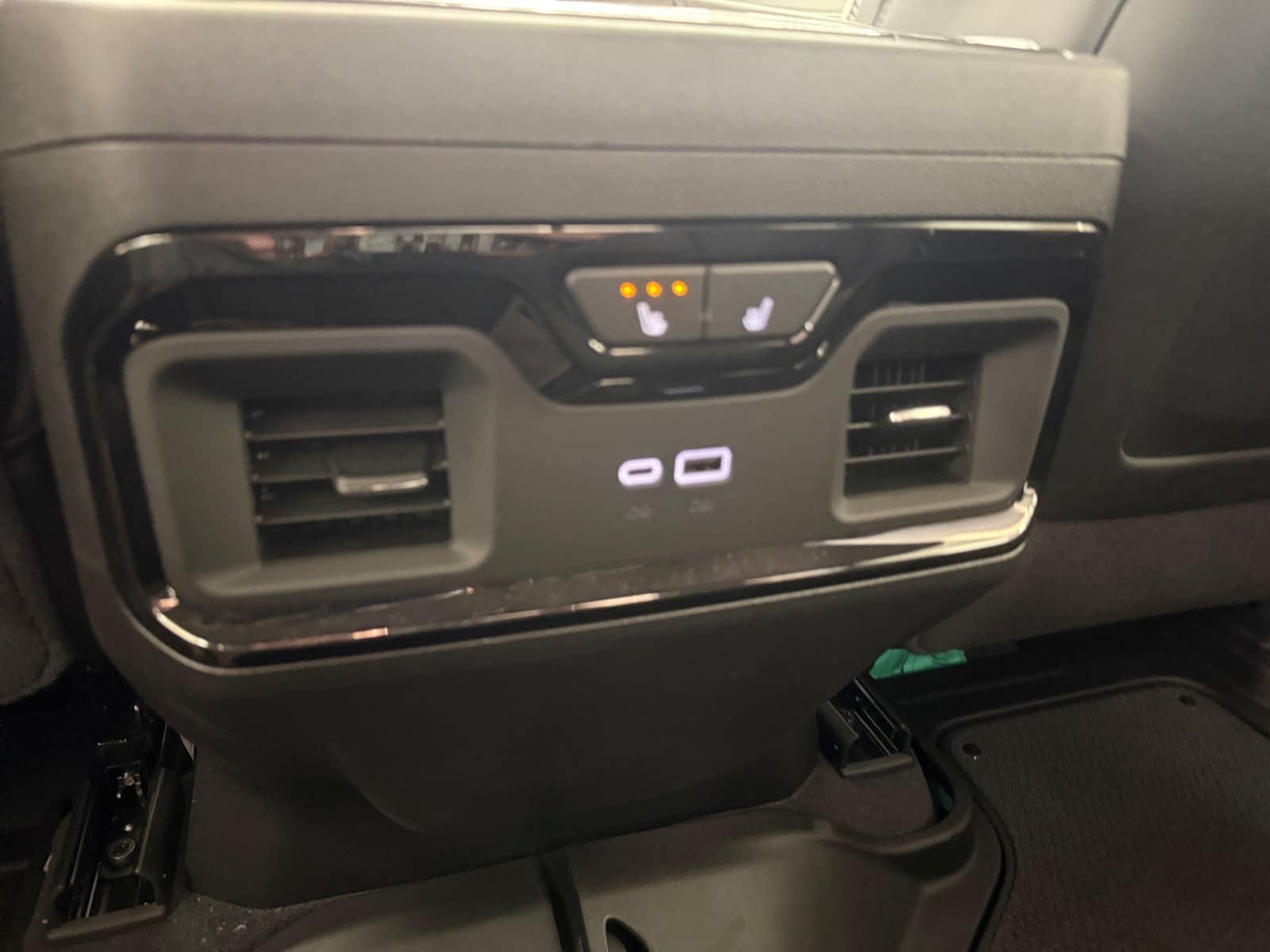 2026 GMC Sierra 1500 AT4X - Photo 24