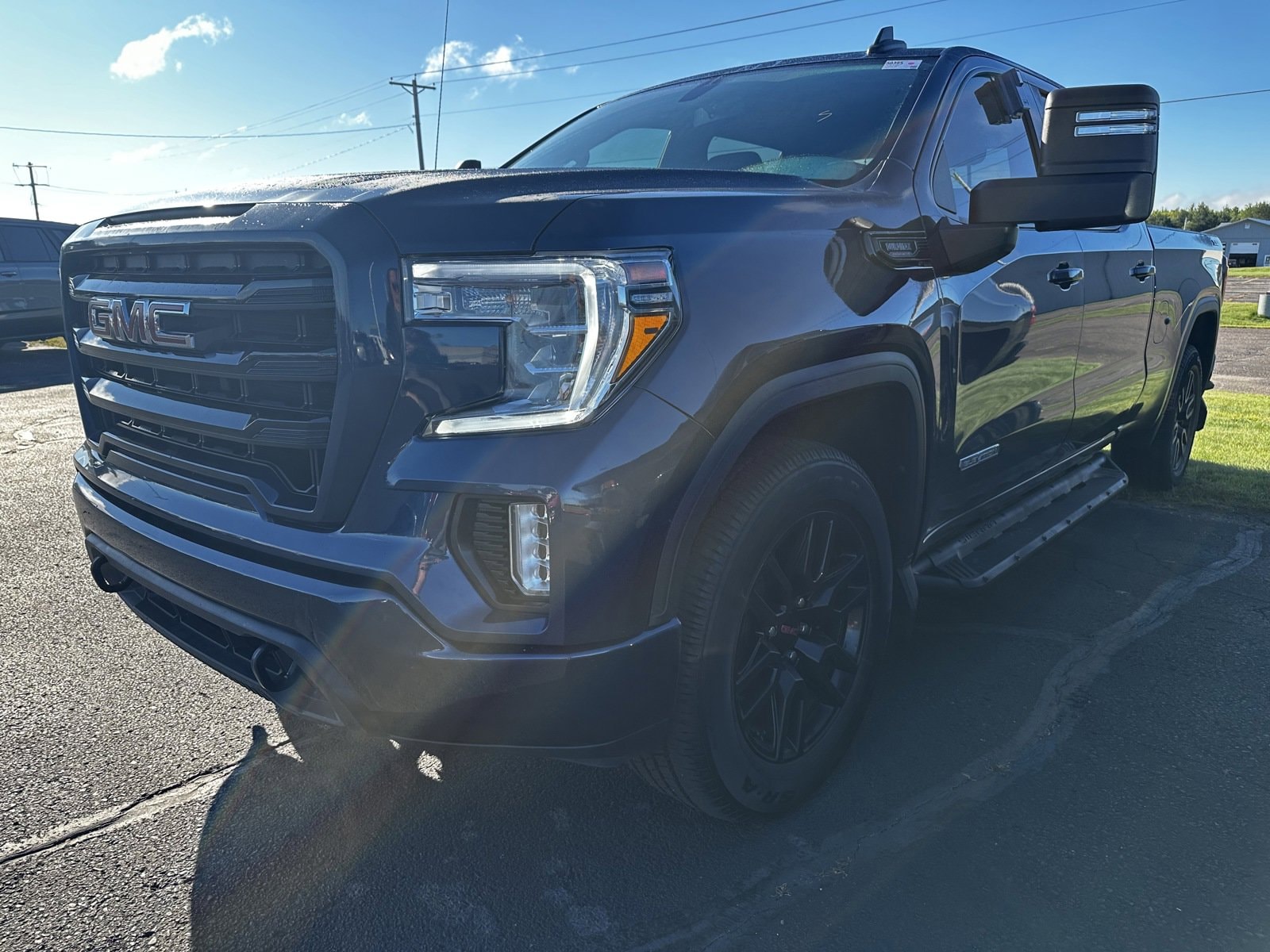 Used 2021 GMC Sierra 1500 Elevation with VIN 1GTU9CET2MZ275463 for sale in Bloomer, WI