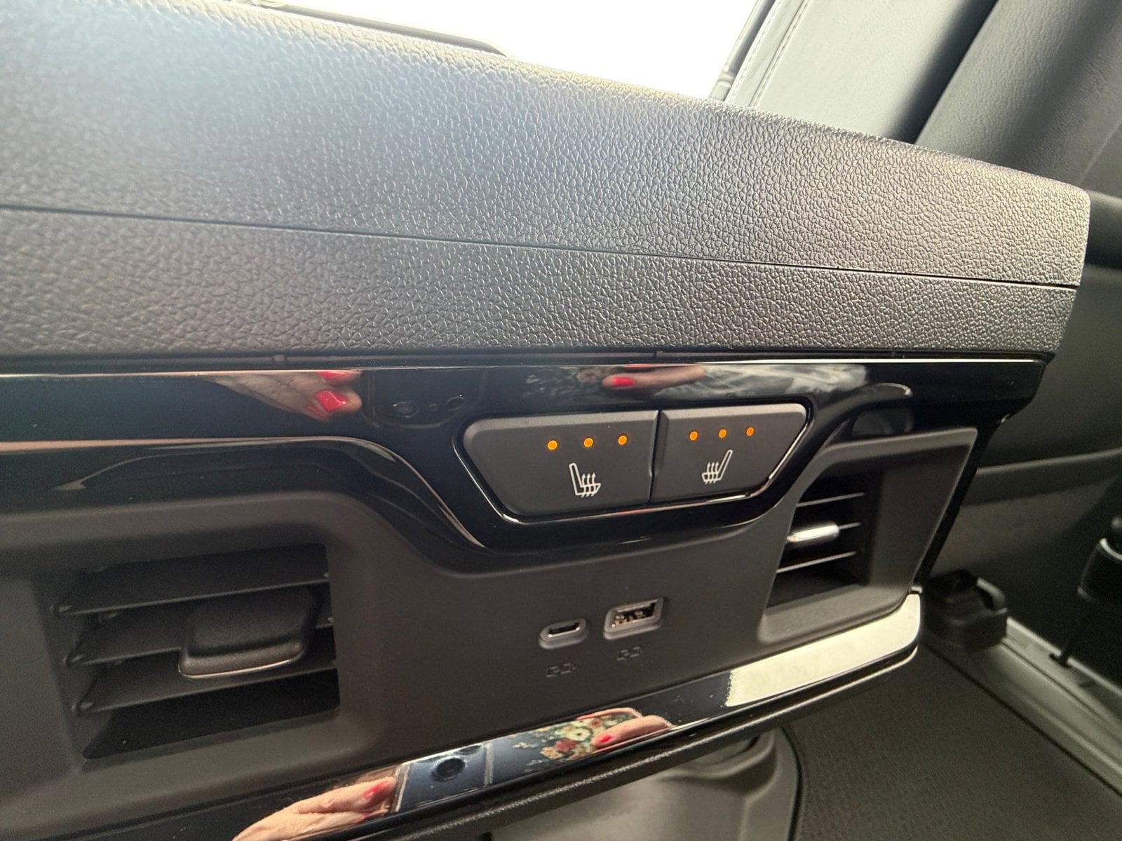 2026 GMC Sierra 2500HD AT4X - Photo 30