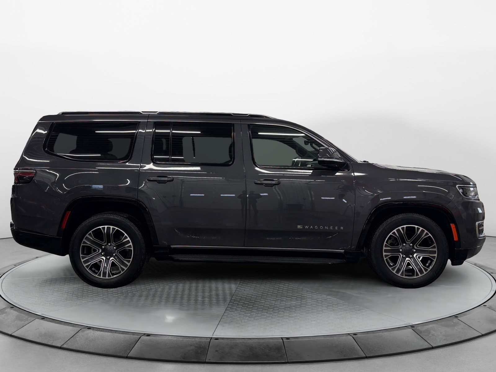 View vehicle photo 2