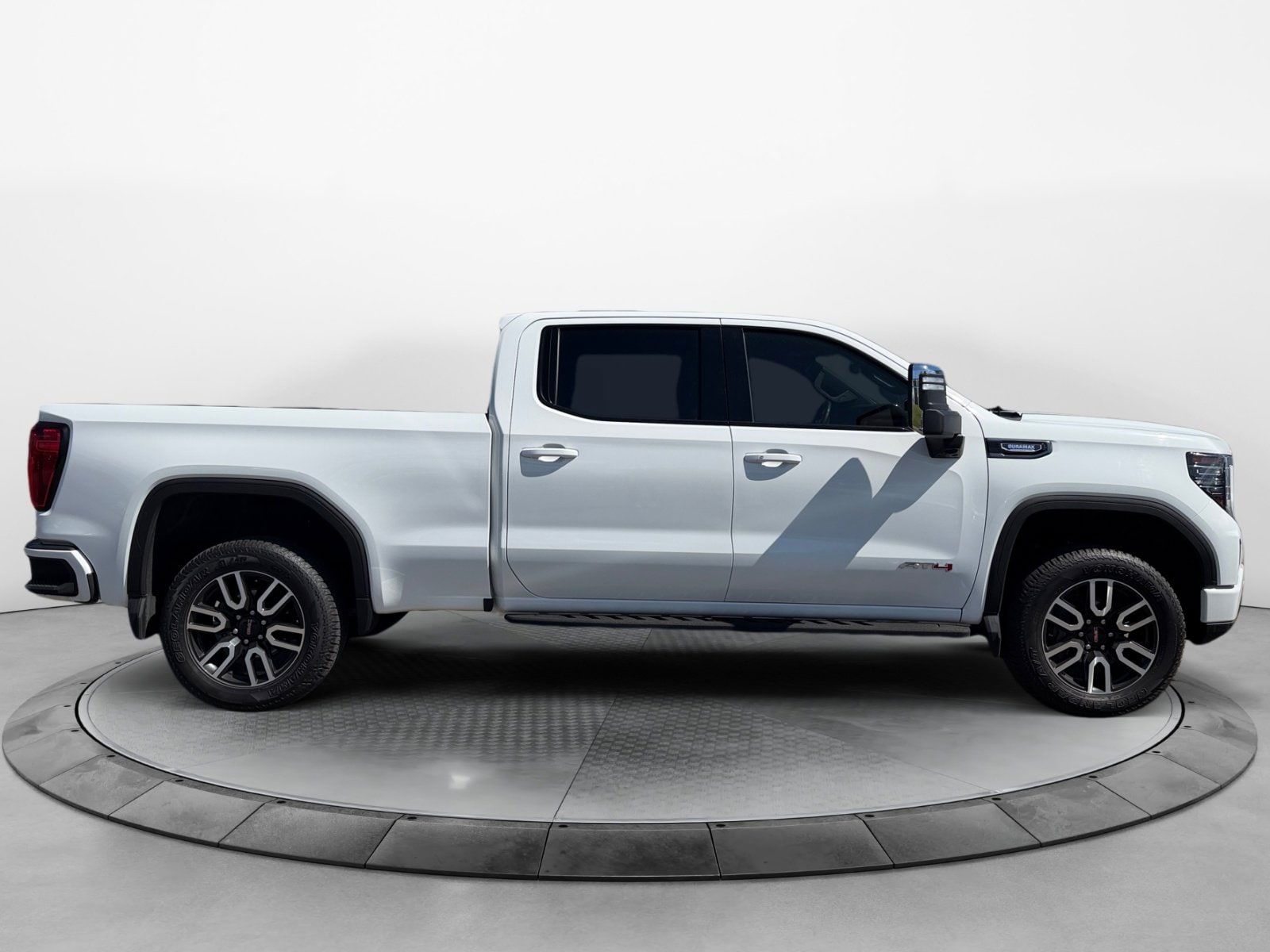 2024 GMC Sierra AT4 4WD Crew Cab Short Box's photo